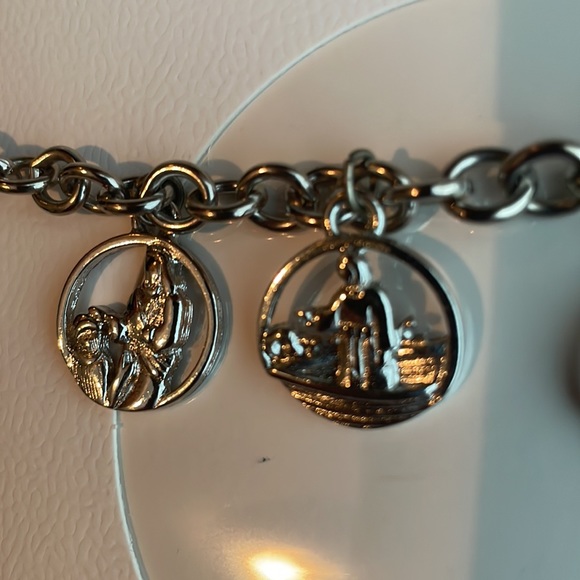 Miracles of Christ heavy sterling silver reversible seven charm bracelet - Picture 4 of 16